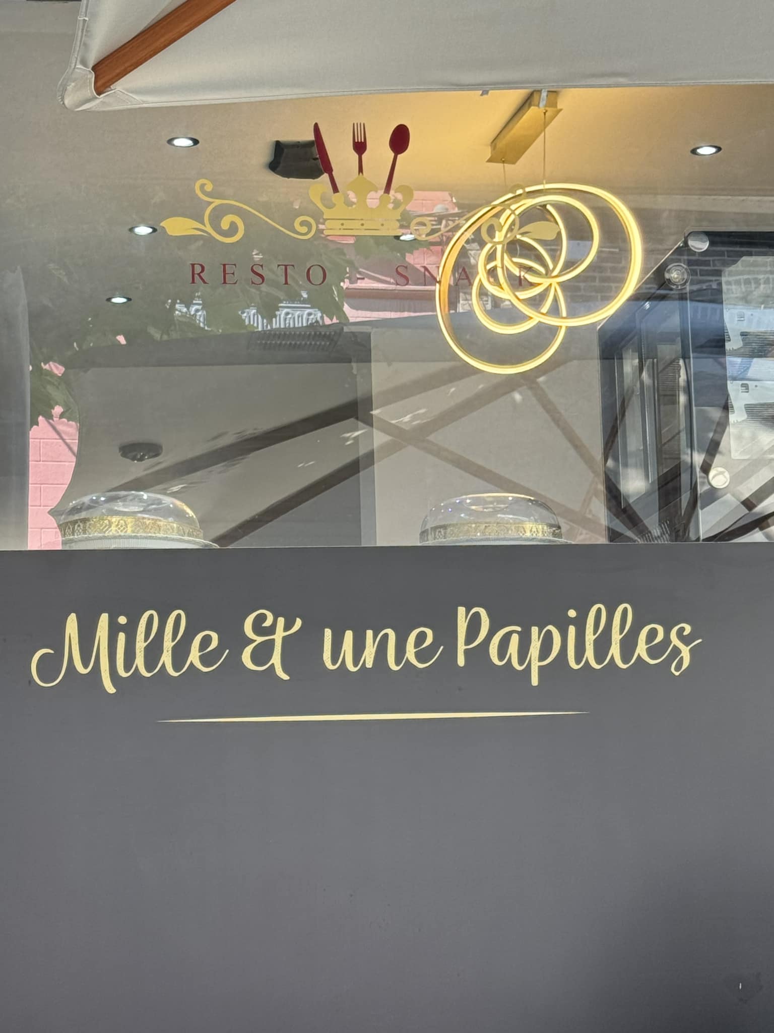 mille et une papilles wavre intérieur restaurant